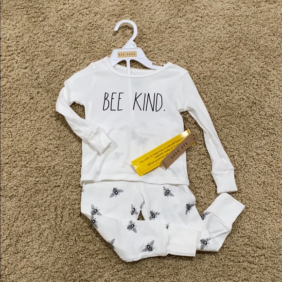 NWT Rae Dunn “Bee Kind” girls pajama set